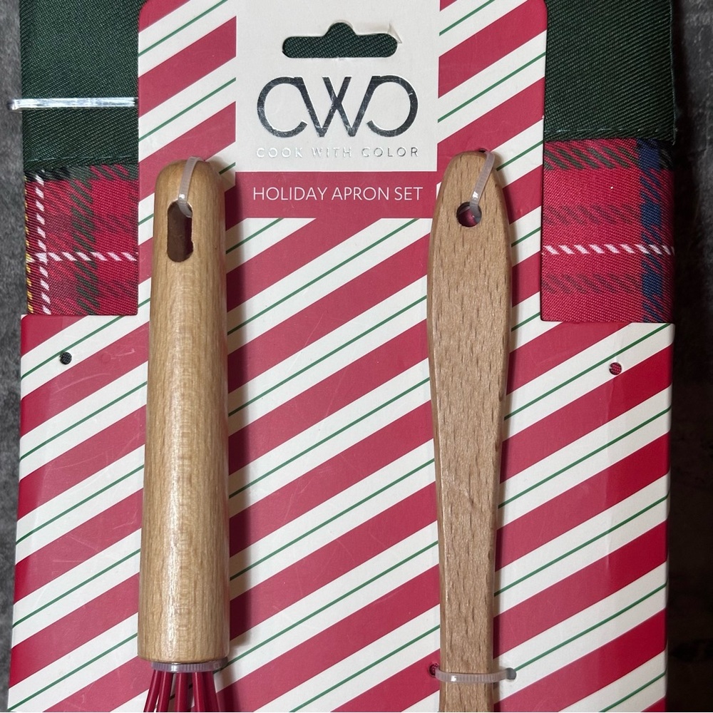 CWC Cook With Color Happy Holidays 3pc Baking Set Plaid Apron Spatula Whisk - Picture 4 of 7